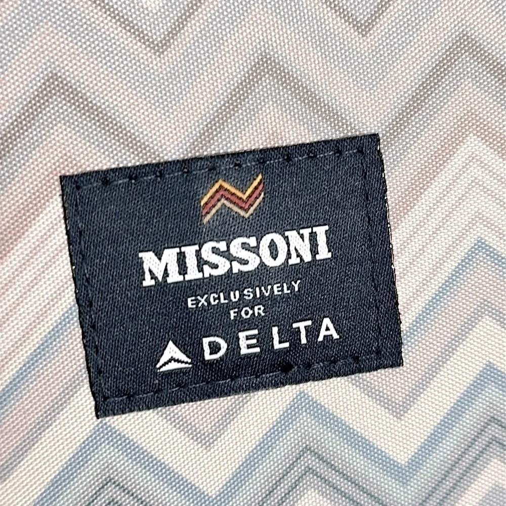 MISSONI for Delta clutch/ travel bag navy NWOT